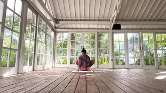 A Silent Yoga Flow in Lombok's Glasshouse Studio – Get off the Yoga Mat & Explore the Space #7