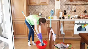 MOP THE FLOOR IN A GREEN SHIRT | Tanya Swizift #7