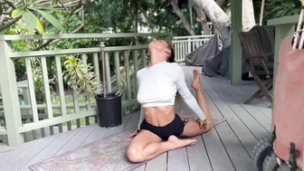 YOGA OPENING FLOW #8