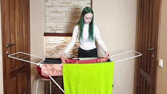 What I do secretly while hanging laundry?... #3