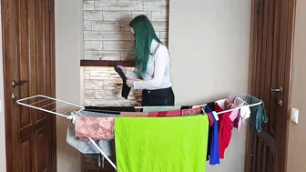 What I do secretly while hanging laundry?... #8