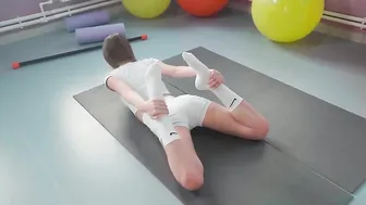 BEGINNER'S FOAM ROLLER STRETCHING: ANGELINA'S HOME MFR GUIDE #7