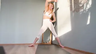 Daily Stretching Routine for Flexibility in 2 Minutes with Elli #9