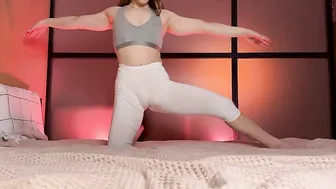 Express Stretching Session for Busy Days with Elli №2 #2