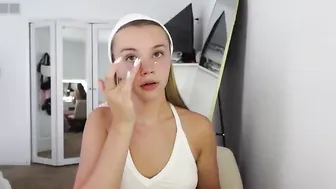 Get Ready With Me To The Pool~ make-up, outfit, hair #3