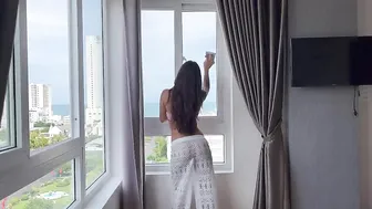 [4K USA] Cleaning Window Glass with Maddie #2