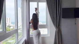 [4K USA] Cleaning Window Glass with Maddie #4