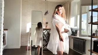 Rainy Day Glow: Ultimate White Raincoat Style  #5