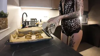 Baking Chocolate Chip Cookies… With a Flirty Secret Inside ✨ #10