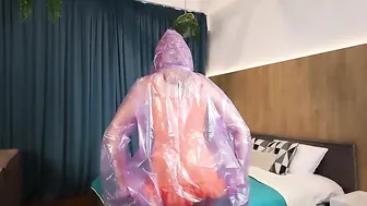 [4K USA] Purple Raincoat Try-On | Cool & Relaxed Mood #9