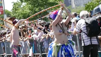 Mermaid Parade : Hula Queen #2