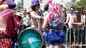 Mermaid Parade : Hula Queen #9