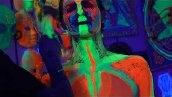 UV BODY PAINTING