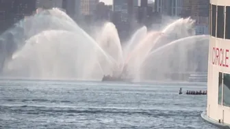 July 4th NYFD FIRE BOAT SALUTE #3