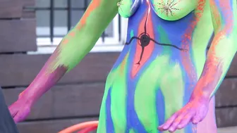 BODY PAINTING : LUMINOSITY = REVISITED . what makes body painting awesome . #10