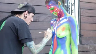 BODY PAINTING : LUMINOSITY = REVISITED . what makes body painting awesome . #5