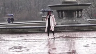 RAINY DAY FASHION SHOW #10