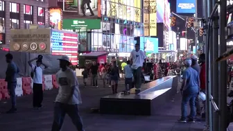 SKATE BOARDING : TIMES SQUARE #3