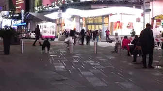 SKATE BOARDING : TIMES SQUARE #5