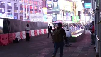 SKATE BOARDING : TIMES SQUARE #8