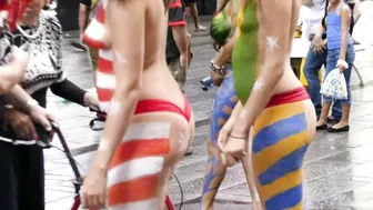 NAKED CHICKS OF TIMES SQUARE #9