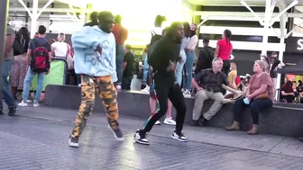 DANCING AT TIMES SQUARE #6