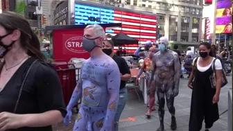 BODY PAINTING NYC 2020 : THE WALK TO THE NYC LIBRARY