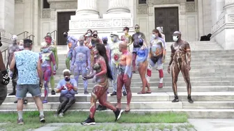 BODY PAINTED MODELS AT THE NYC PUBLIC LIBRARY #3