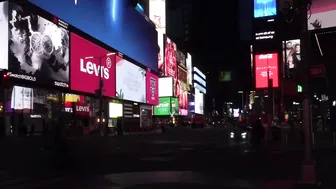 TIMES SQUARE : LOCKED DOWN ? 05/15/20 #2