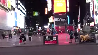 TIMES SQUARE : LOCKED DOWN ? 05/15/20 #3