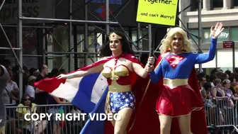 PRIDE PARADE : SUPER GIRLS