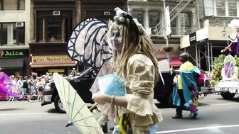 PRIDE PARADE : POLE DANCER #8