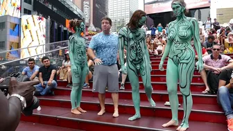 BODY PAINTING : Clap Your Hands