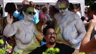 NAKED BODY PAINTING : 3 GORGEOUS MODELS