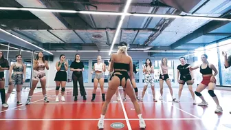 perfect ass dance #2