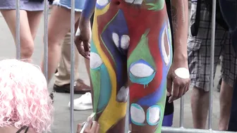 NAKED BODY PAINTING : STARING EYES #3