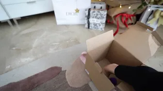 KatiaBang Unboxing Christmas Presents with Hugo Boss #3