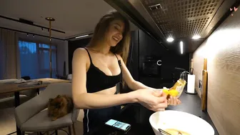 KatiaBang dropped whole honey into bowl during cooking stream! #10