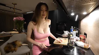 KatiaBang Cooking Stream #3 - How to make Homemade Burgers? #6