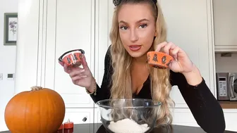 HALLOWEEN BAKE WITH ME & MUM (HILARIOUS) #5