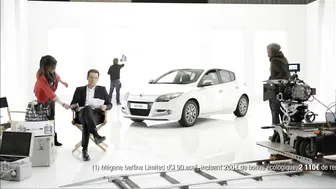 Pub renault megane french touch 2013 complete les allemands les anglais les belges et les italiens #2