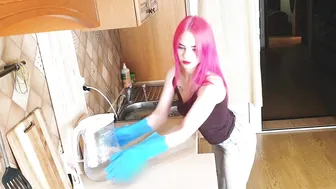 Washing dishes with Magic Scrubbing Gloves for Kitchen #8