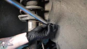 Replacing Skoda Yeti drop links #7