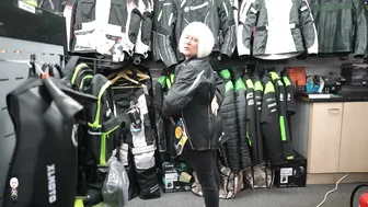 Try on of ladies motorcycle textile jackets #8