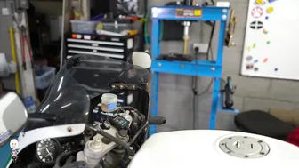 CBR400RR brake fluid changing. I also let you into a secret. #3