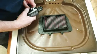 Tiger 800 Service Part 3b - Cleaning a K&N air filter #10