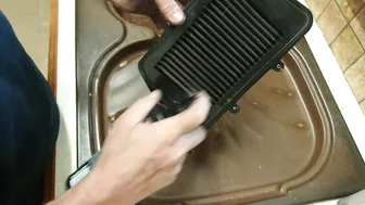 Tiger 800 Service Part 3b - Cleaning a K&N air filter #2