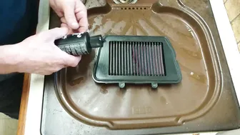 Tiger 800 Service Part 3b - Cleaning a K&N air filter #8