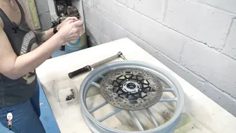 Tiger 800 Renovation - Front wheel rebuild #9