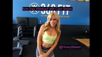 Arm Day Workout with HuneyBaked